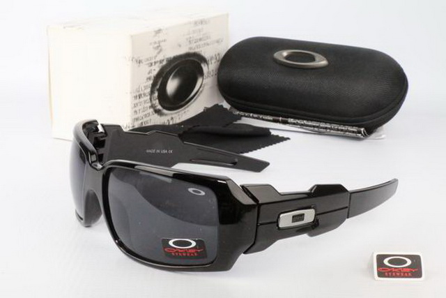 Oakley Boutique Sunglasses 168